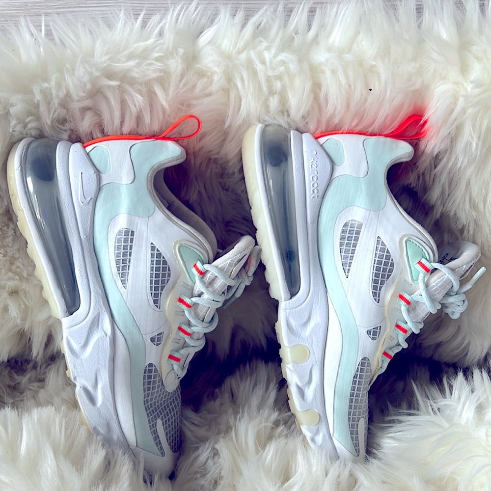 EUC Nike Airs - Picture 5 of 6